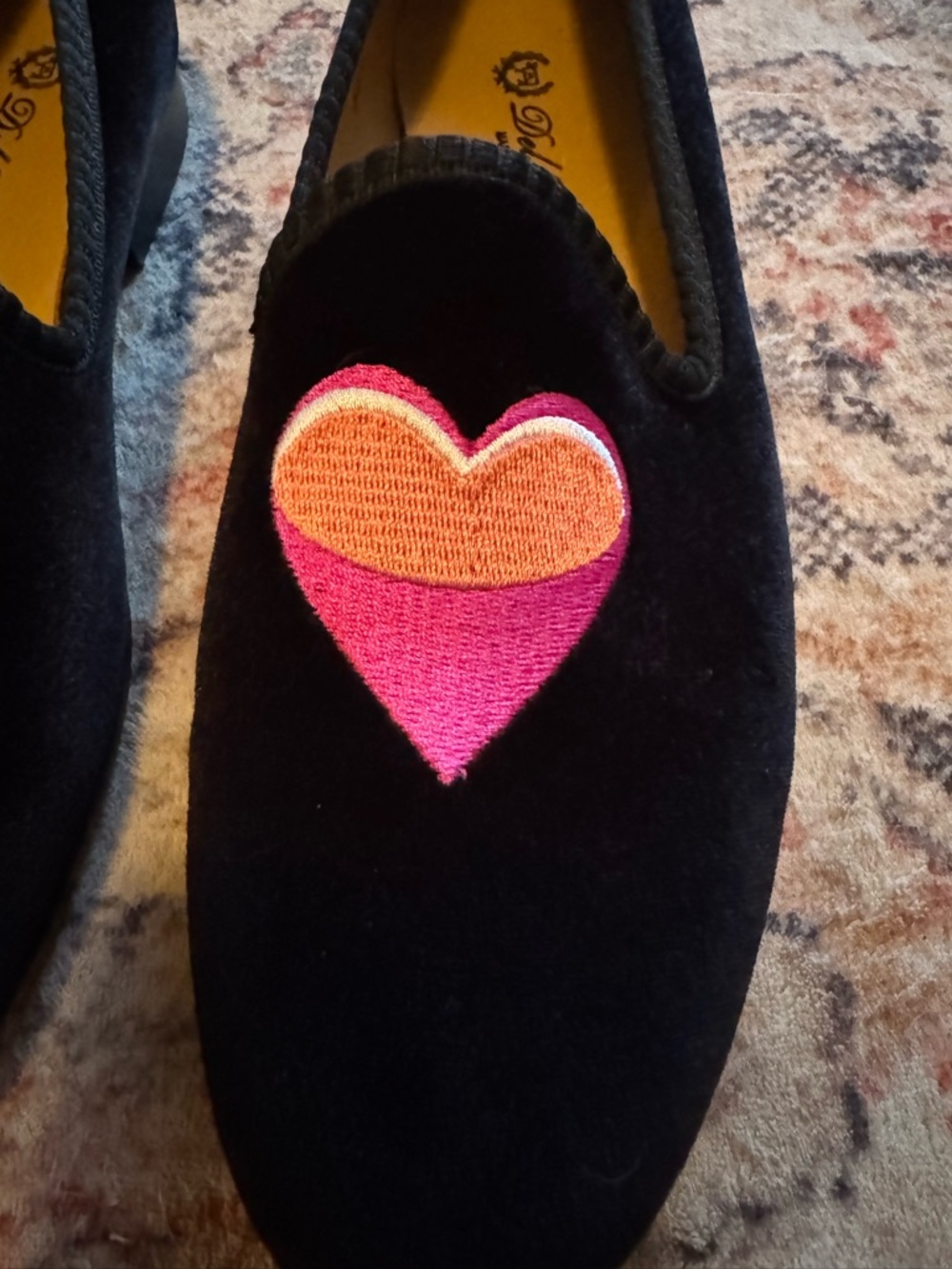 Del Toro Black Velvet Loafers with Gold Cat and Pink Heart Embroidery - Picture 3 of 7